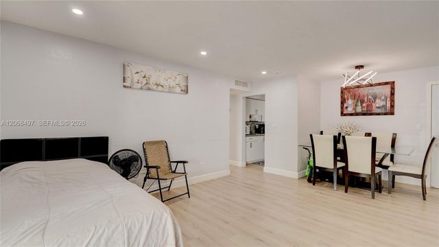 7226 SW 94th Place F8, Miami, FL 33173