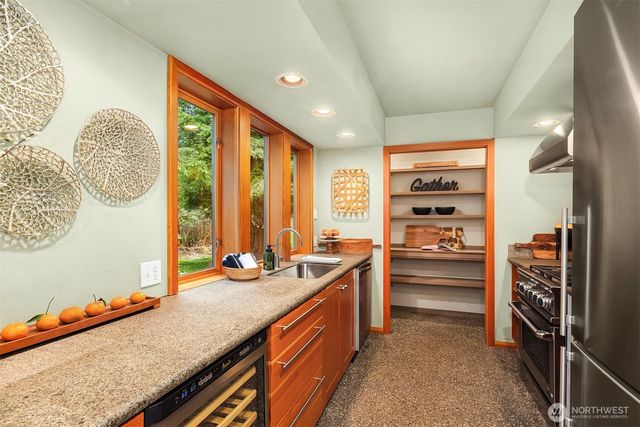 16109 Kelly Road NE, Duvall, WA 98019