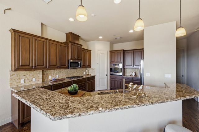 563 Rockingham Drive, Irving, TX 75063