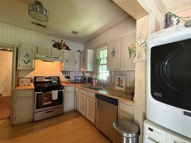 132 E Wyandotte Street, Shreveport, LA 71101