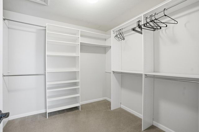 1025 Barbados St, Manteca, CA 95337