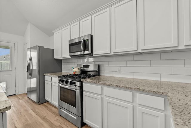 4331 Oakdale Mist Drive, Dickinson, TX 77539