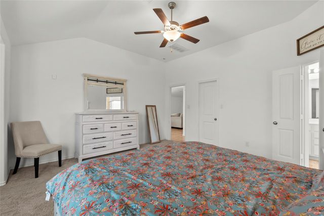 4331 Oakdale Mist Drive, Dickinson, TX 77539