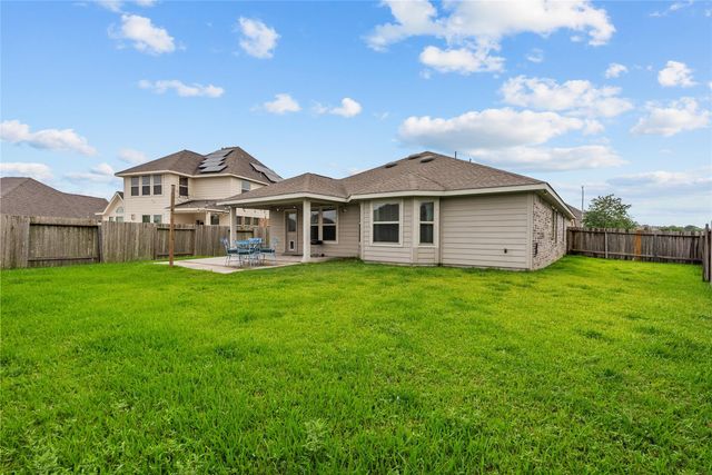 4331 Oakdale Mist Drive, Dickinson, TX 77539