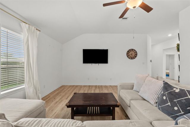 4331 Oakdale Mist Drive, Dickinson, TX 77539