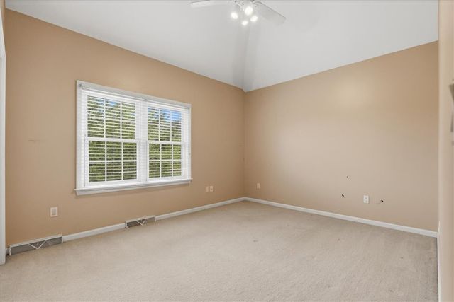 9036 Audubon Dr, Adams Twp, PA 15044