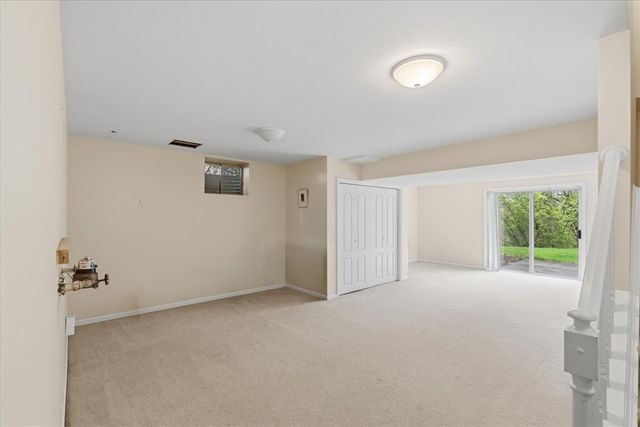 9036 Audubon Dr, Adams Twp, PA 15044