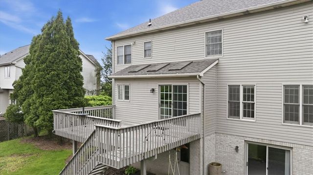 9036 Audubon Dr, Adams Twp, PA 15044
