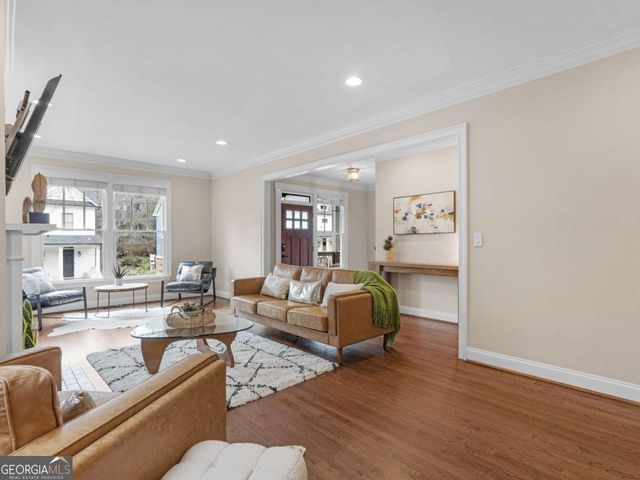 945 Longley Avenue NW, Atlanta, GA 30318