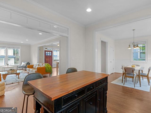 945 Longley Avenue NW, Atlanta, GA 30318