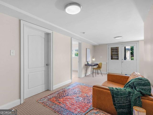 945 Longley Avenue NW, Atlanta, GA 30318