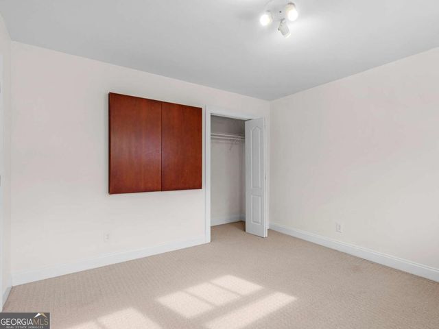 945 Longley Avenue NW, Atlanta, GA 30318