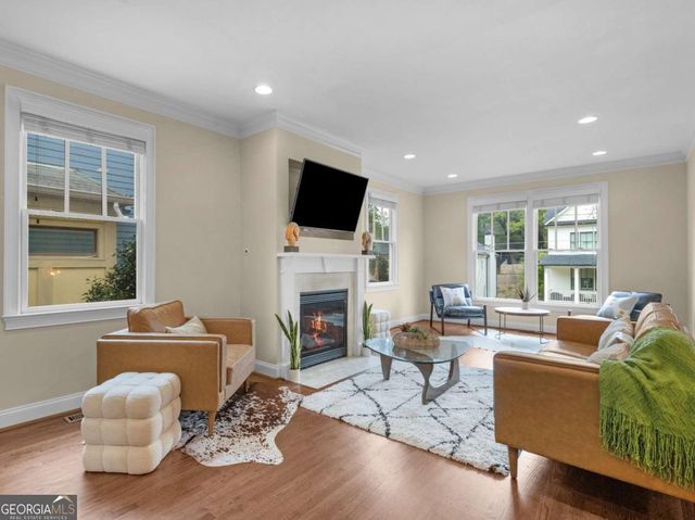 945 Longley Avenue NW, Atlanta, GA 30318