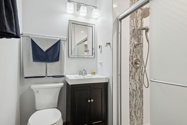 4 Summit Street, East Dundee, IL 60118