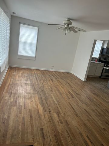 10724 S Pulaski Road, Oak Lawn, IL 60453