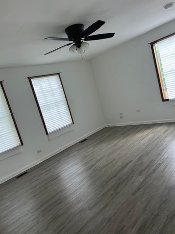 10724 S Pulaski Road, Oak Lawn, IL 60453
