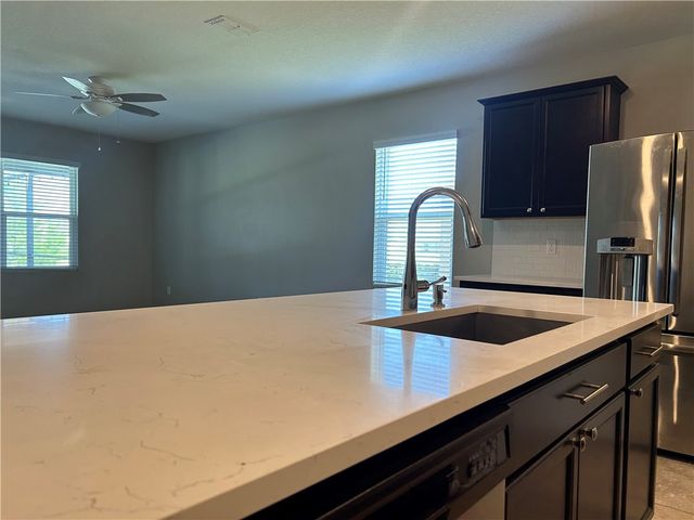2707 Hanover Street SW, Vero Beach, FL 32968
