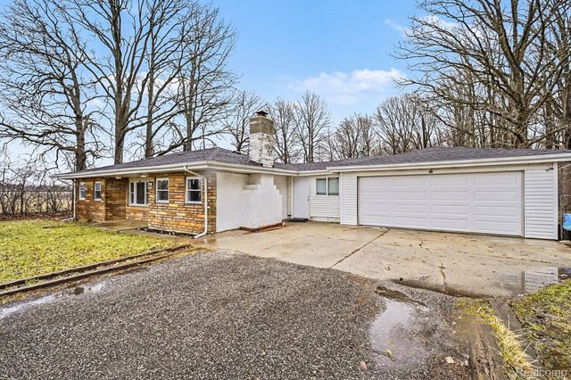4267 Torrey Road, Flint Charter Township, MI 48507