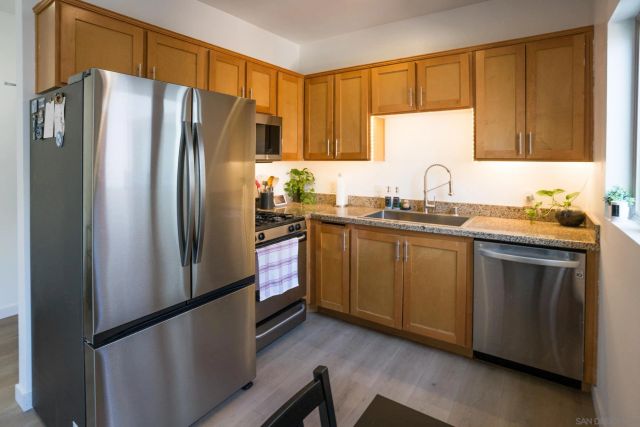 450 J St 4161, San Diego, CA 92101