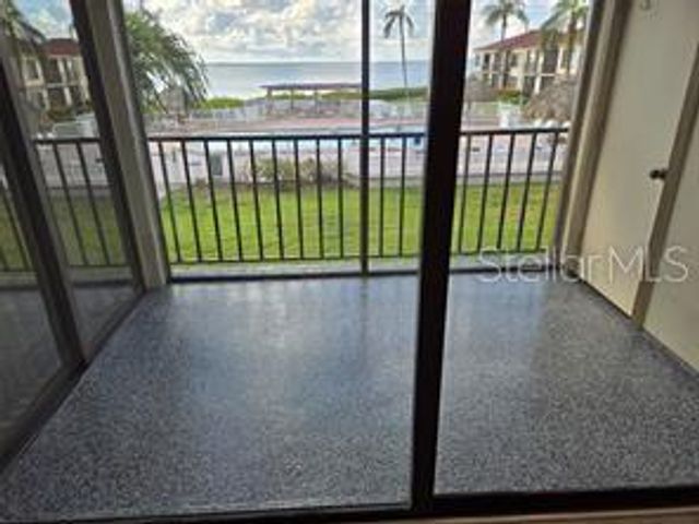 6218 PALMA DEL MAR BOULEVARD S 213, St Petersburg, FL 33715