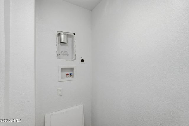 215 S 82ND Way, Mesa, AZ 85208