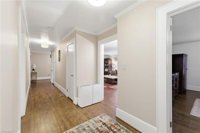 422 Woodsway Drive, Lexington, NC 27292