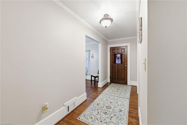 422 Woodsway Drive, Lexington, NC 27292