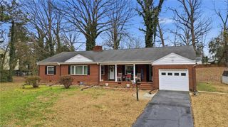 422 Woodsway Drive, Lexington, NC 27292