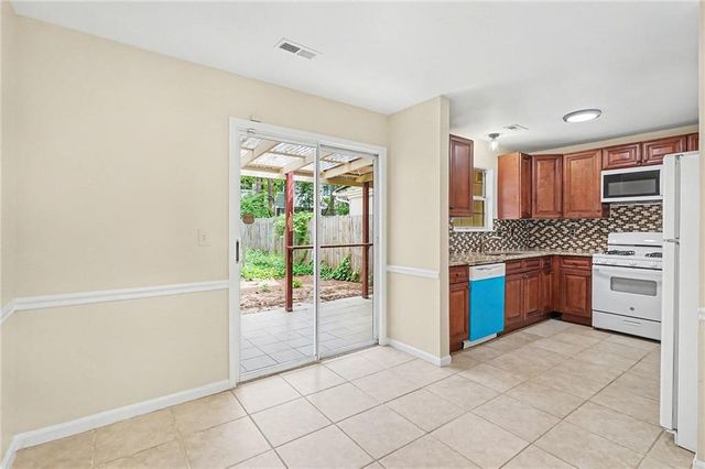 5580 Stonington Trace Parkway, Stone Mountain, GA 30087