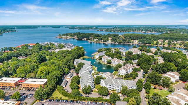 18824 Nautical Drive 35, Cornelius, NC 28031