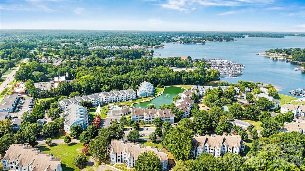 18824 Nautical Drive 35, Cornelius, NC 28031