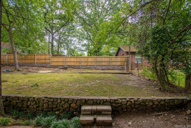 6623 Kavanaugh Place, Little Rock, AR 72207