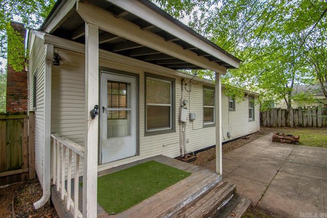 6623 Kavanaugh Place, Little Rock, AR 72207