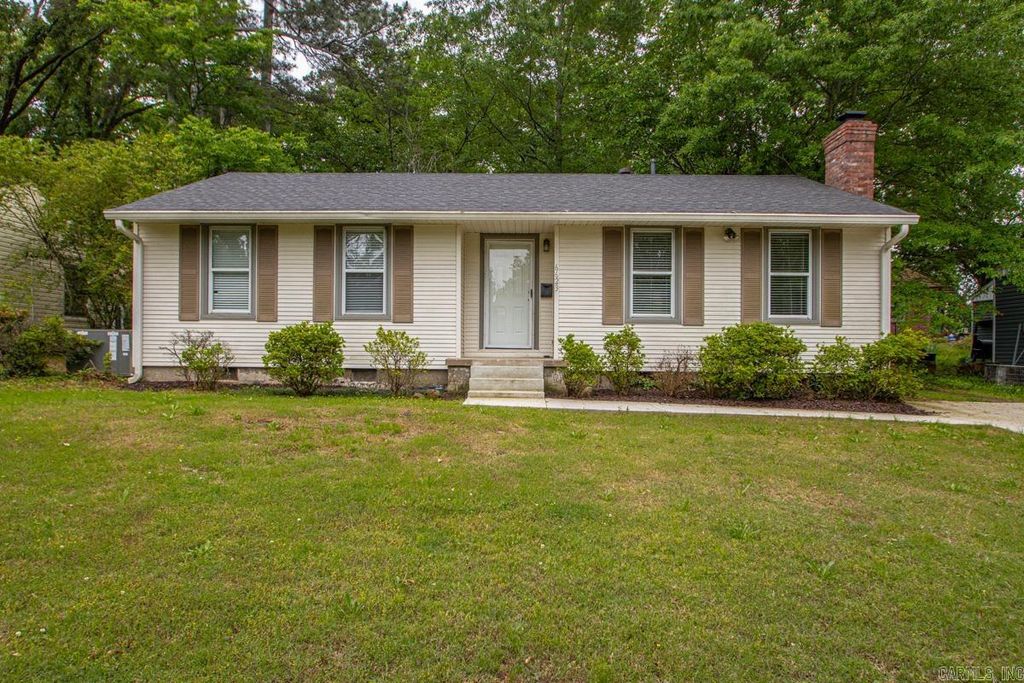 6623 Kavanaugh Place, Little Rock, AR 72207