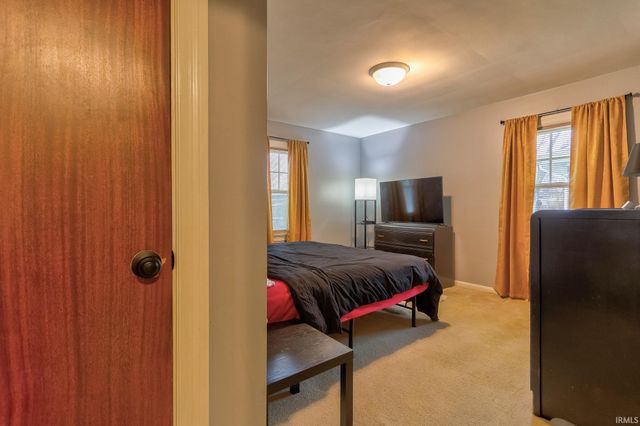 951 S Rotherwood Avenue, Evansville, IN 47714