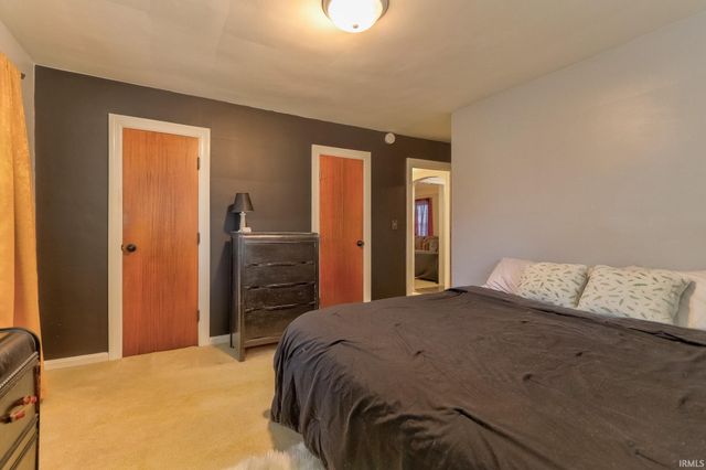 951 S Rotherwood Avenue, Evansville, IN 47714