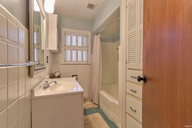 951 S Rotherwood Avenue, Evansville, IN 47714