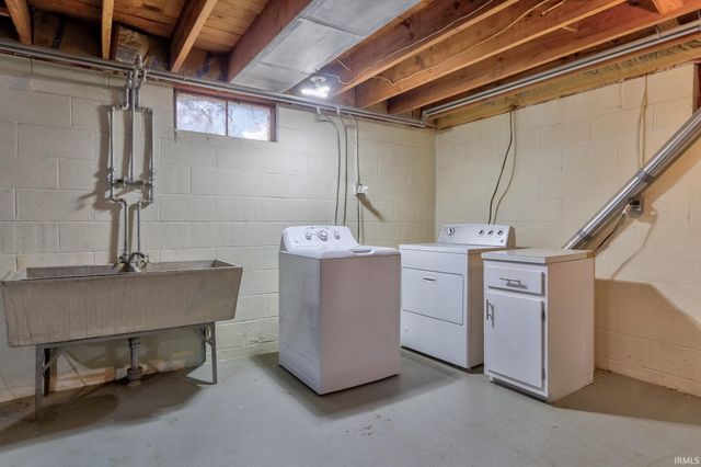 951 S Rotherwood Avenue, Evansville, IN 47714