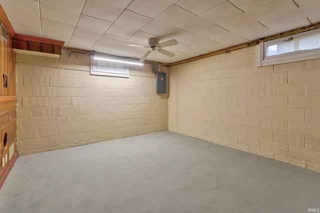 951 S Rotherwood Avenue, Evansville, IN 47714