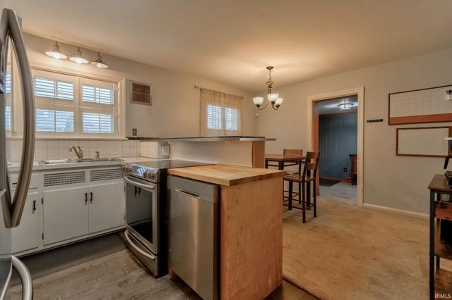 951 S Rotherwood Avenue, Evansville, IN 47714