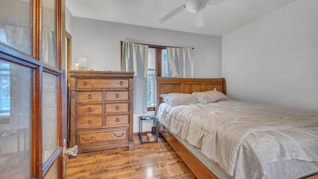 666 W 9th AVENUE, Oshkosh, WI 54902