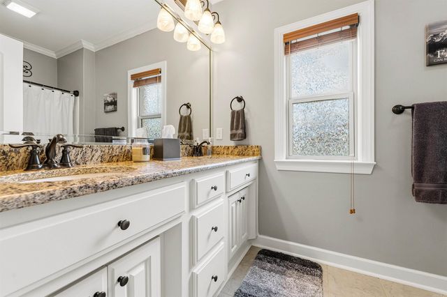 36 Meadow Crest Drive, Sherwood, AR 72120
