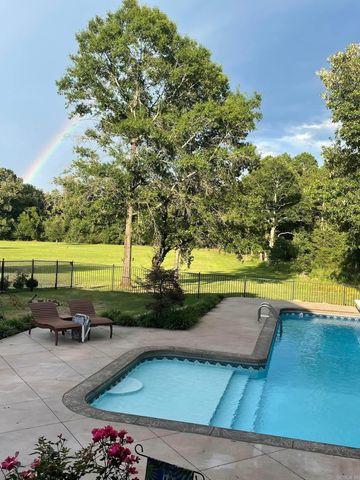 36 Meadow Crest Drive, Sherwood, AR 72120