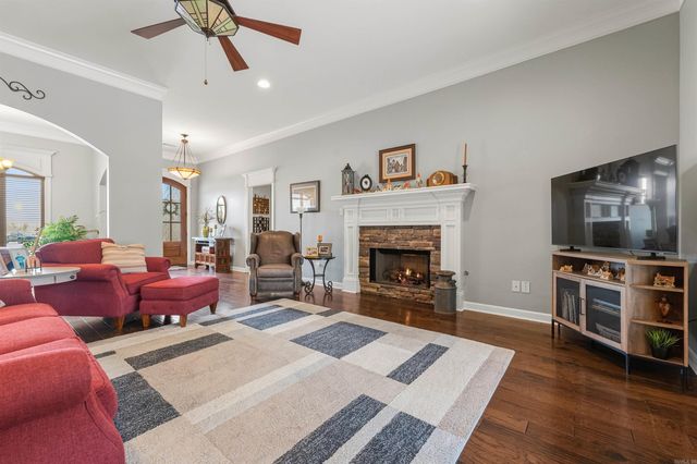 36 Meadow Crest Drive, Sherwood, AR 72120