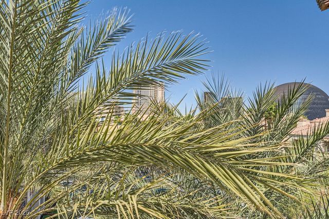 220 East Flamingo Road 402, Las Vegas, NV 89169