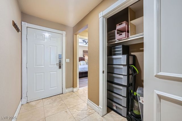 220 East Flamingo Road 402, Las Vegas, NV 89169