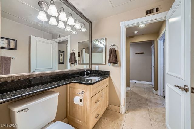 220 East Flamingo Road 402, Las Vegas, NV 89169