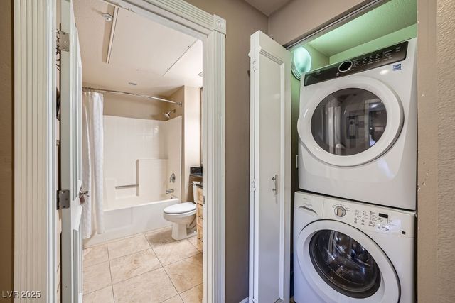 220 East Flamingo Road 402, Las Vegas, NV 89169