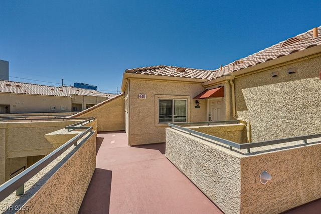 220 East Flamingo Road 402, Las Vegas, NV 89169