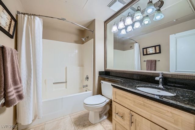 220 East Flamingo Road 402, Las Vegas, NV 89169